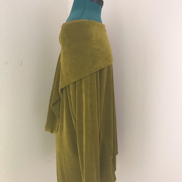 SOLD Green Oversized Blouse by Citiknits Size 2X - Picture 2 of 4